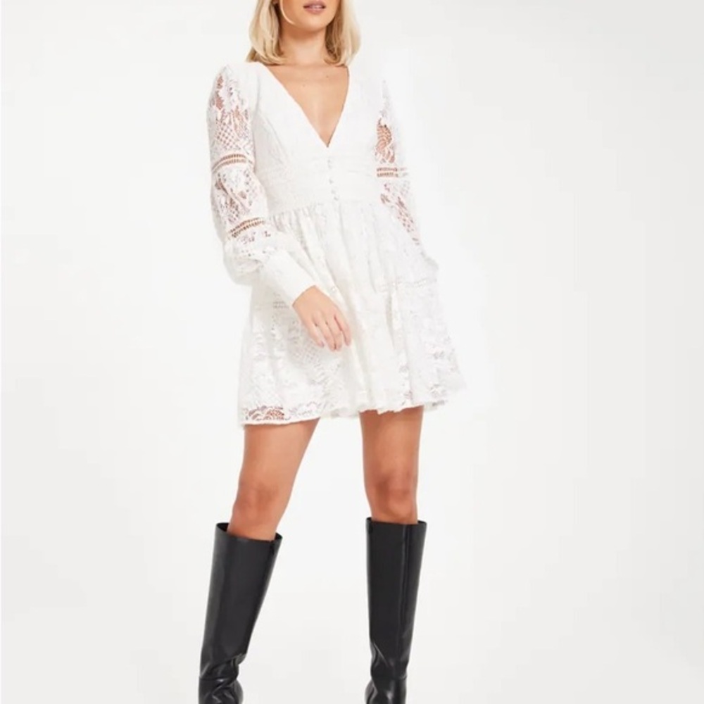 Bardot lace mini dress White Lace V-Neck size XS